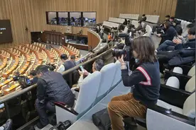 记者揭秘：总统被捕现场，这些你想不到的细节图片
