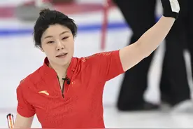 （亚冬会）冰壶——女子金牌赛：韩国队胜中国队(2)图片