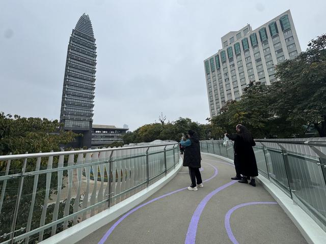 620米空中廊道串起千年风华，翠湖城市绿道展露昆明新脉动