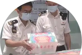代购携144个Labubu入境武汉被查图片