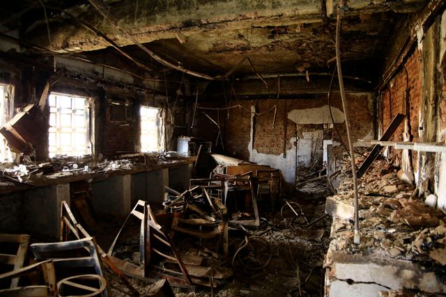 中东战地手记｜我徒步三天逃亡，只为活下去——一位来自苏丹法希尔的医生来信