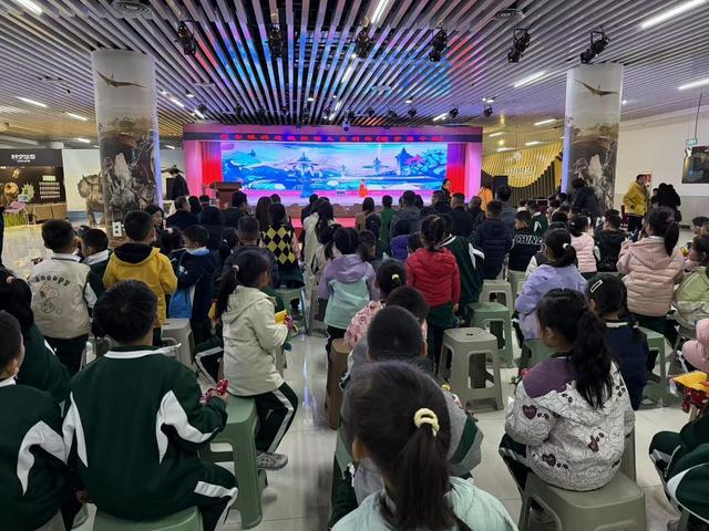“科学与艺术的交响”主题分享会在东营市科技馆成功举办