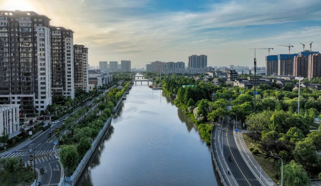 跟着《大生意人》“读”盐城