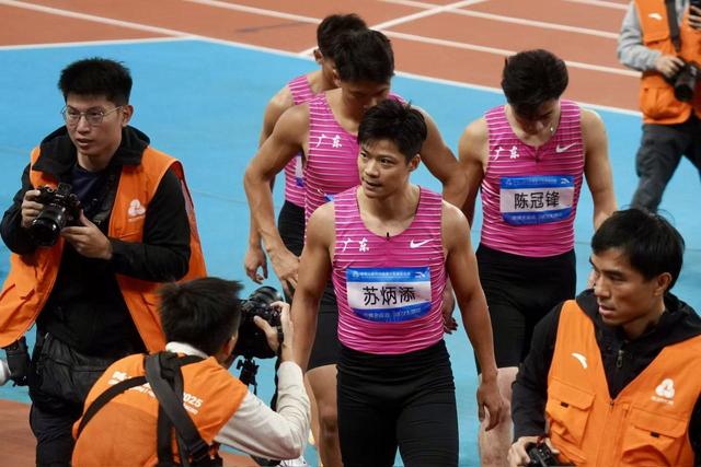 最后一棒，致敬二十年追风岁月——苏炳添的十五运会谢幕之战