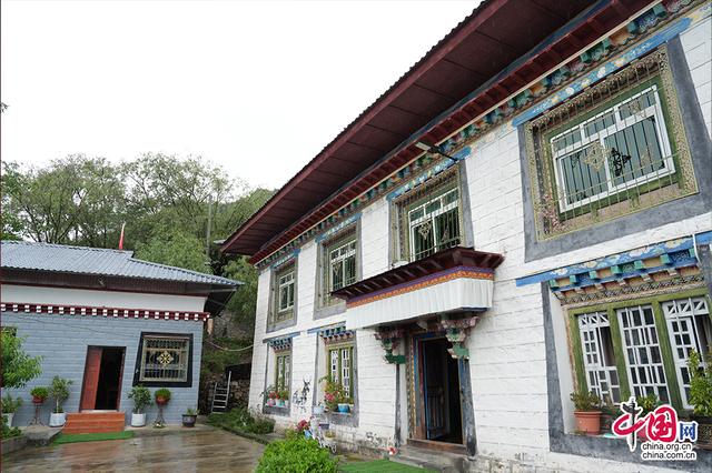 西藏嘎拉村：桃花红 团结浓｜影记·扎西德勒