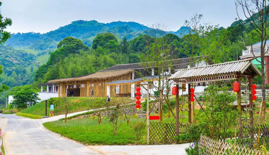 宋轶畲族“凤凰装”美出圈！带你打卡福建的宝藏畲村