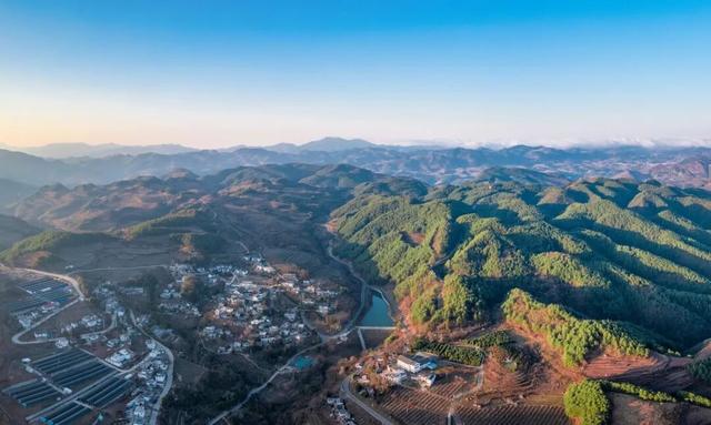 这里，凭什么是中国乡村发展的缩影？从电视剧《乌蒙深处》热播看毕节发展之变