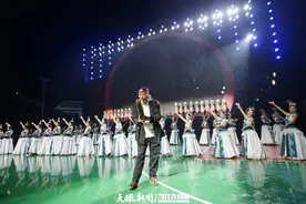 天眼聚焦村BA｜正式开幕！“非遗文化+现代舞曲”点亮“村BA”绚丽夜空图片