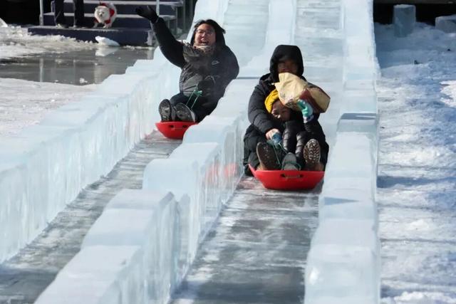 出片率100%！北京震撼冰瀑奇观上线，游客慕“冰”而来