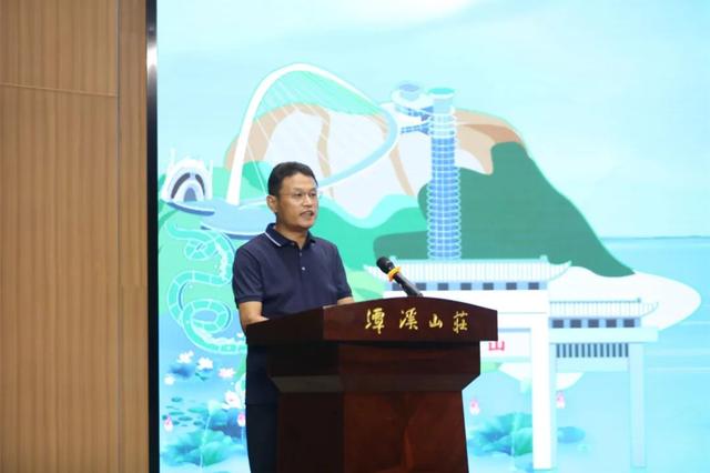 一条高速与一座山的诗意邂逅！济南、潍坊区县融媒采访活动走进淄博潭溪山