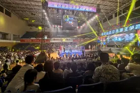 猛龙出击中外拳王争霸赛昨日完赛图片