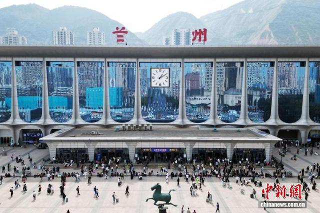 兰州发布16条精品线路 邀客“双节”游金城