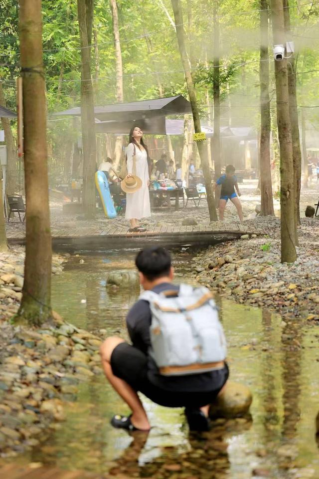 高铁直达 重庆游客组团打卡成都崇州 这波文旅体验太上头了
