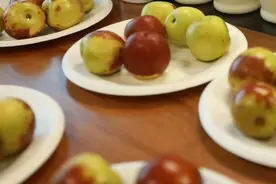 身体出现这10种表现，可能提示你缺……赶快对照一下！图片