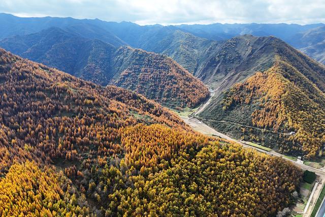 岷县：山川秀美秋色浓