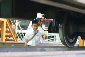 开最快的地铁 成都地铁19号线司机如何“炼”成？图片