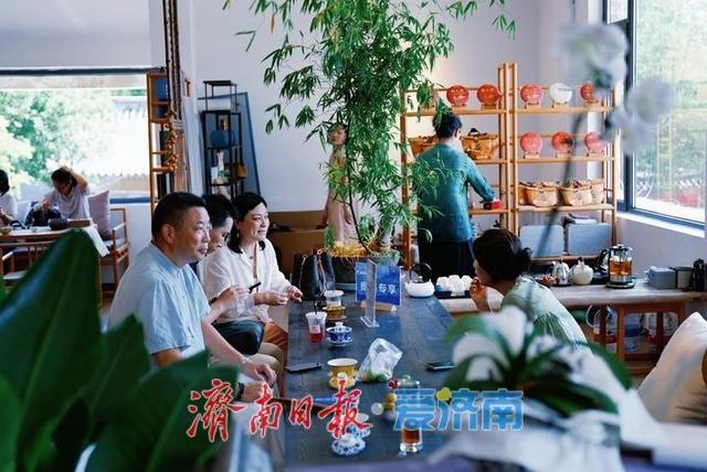 携程全国首家文化主题体验中心落户曲阜，打造“智慧+慢旅”融合新范式，赋能目的地国际吸引力升级