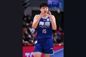 谁人不识“杨家将”！季后赛开赛在即，杨瀚森准备好了吗？图片