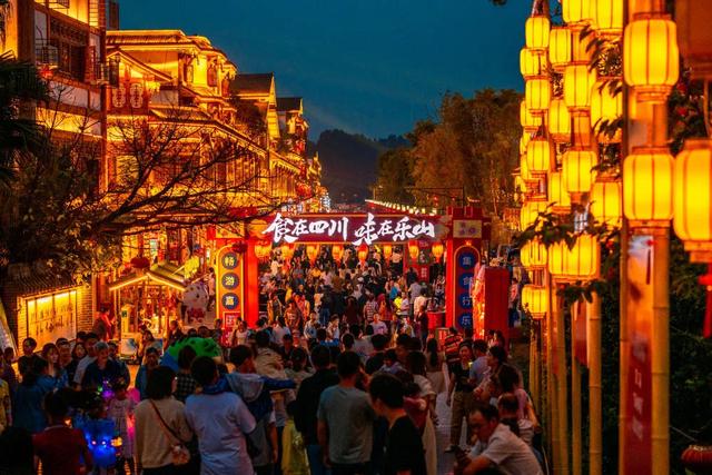 文旅+新业态新场景，乐山好玩更好吃丨万千气象看四川·文旅融合发展