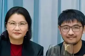 蓝思科技牵手灵伴科技，能藏发言稿的AI眼镜将在湖南量产图片