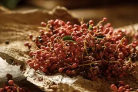 有“痔”青年有福了！巧用花椒煮水，治痔疮可见奇效图片