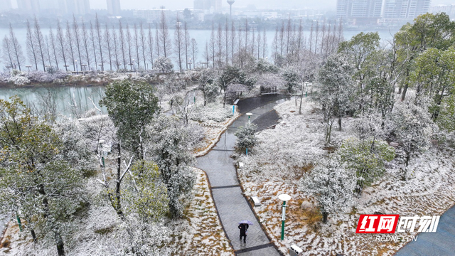 组图 | 资兴：一湾江雪醉游人