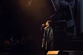 陈奕迅广州演唱会尾场再唱新歌，现场畅聊MV幕后故事图片