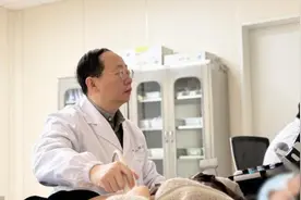 孕妈妈不敢做胃镜，专家用一杯“米糊”解决两难图片