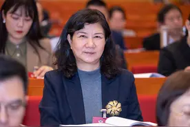 河南省政协委员徐惠娟：加强学校配餐监管 将课间还给学生图片