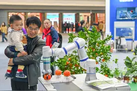 自动抓取果实的机械手、智能采摘机器人……在农博会看科技亮点图片