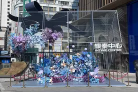 七夕经济｜赠礼与悦己消费带动鲜花、奢侈品热销，项链礼盒销量增200%图片