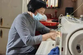 平淡中见不凡，道滘这位母亲26年不离不弃照料患病女儿图片