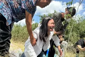 杨妞花26年艰难回家路：父母伤心过度早逝，誓将人贩子绳之以法图片