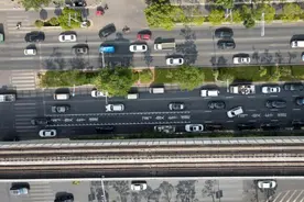 昆明这个交叉口“可变车道”已启用！图片