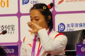 夺冠后数度泪目！百米女飞人把亚运金牌献给已故恩师……图片