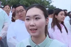 天安门广场举行升旗仪式庆祝建党103周年图片