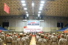 江山市举行2025年上半年入伍新兵欢送仪式图片