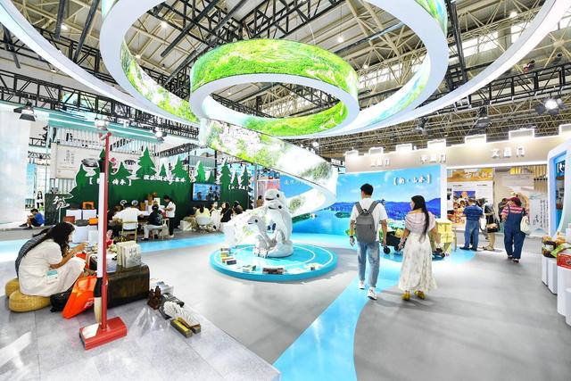 文旅博览会武汉开幕，十万平方米展区呈现“可游可玩”新场景