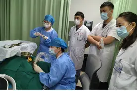 “超满意”品牌再升级！甲状腺囊性结节治疗新选择，超声绿色诊疗解“囊”忧图片