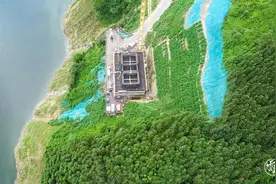 云南天麻高速马鹿塘特大桥北岸主墩承台顺利完成浇筑图片