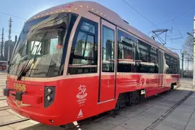 “大哥，二哥，三弟来了！”54路文旅专列又添新成员图片