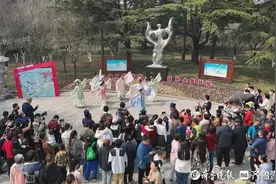 济南百花公园开启“玉兰盛宴”，邀您一起共赴花朝！图片