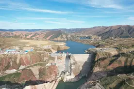 中国能建葛洲坝二公司承建的黄河干流海拔最高水电站全容量投产发电图片