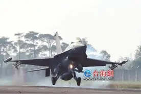 台军最先进战机F-16连两天出事图片