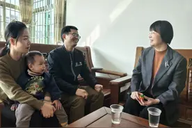 广州市技师学院领导慰问援藏干部刘立基老师图片