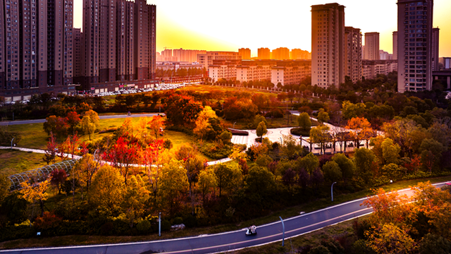 图说遂平：丹霞碧水缤纷色 层林尽染锦绣图