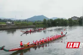 祁阳：女子龙舟队上演2小时的“速度与激情”图片