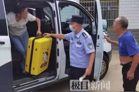 女子离家出走流浪20多年，武汉江岸民警把她送回武汉黄陂老家图片