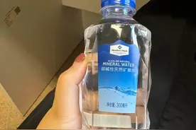 生男生女和酸碱到底有关吗？有人喝碱性水，有人竟用碱性水冲洗……图片