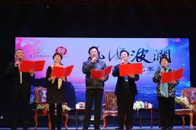 梁波罗：我与李炳淑图片